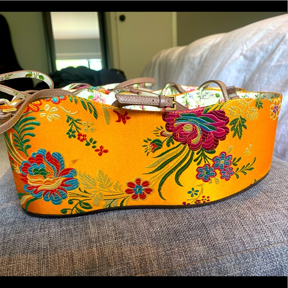 COPY - Hannelore Tokyo Platforms - Picture 2 of 6